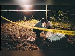 Sikar Murder: "पापा ने शराब पीकर मां को पीटा और मार डाला", जुड़वा बच्चों की गवाही पर पिता को उम्रकैद Sikar Murder: "पापा ने शराब पीकर मां को पीटा और मार डाला", जुड़वा बच्चों की गवाही पर पिता को उम्रकैद