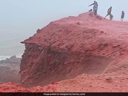 Watch: Iran Beach Turns Bright Red After Mysterious "Blood Rain" Watch: Iran Beach Turns Bright Red After Mysterious "Blood Rain"