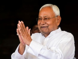 बिहार: चुनावी साल में शिक्षकों के लिए बड़ी गुड न्यूज, अब खुद कर सकेंगे अपना ट्रांफसर, जानिए प्रोसेस बिहार: चुनावी साल में शिक्षकों के लिए बड़ी गुड न्यूज, अब खुद कर सकेंगे अपना ट्रांफसर, जानिए प्रोसेस