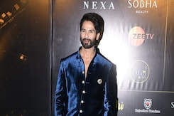 IIFA 2025: In Shahid Kapoor's Red Carpet Appearance, A Mahima Chaudhry Cameo IIFA 2025: In Shahid Kapoor's Red Carpet Appearance, A Mahima Chaudhry Cameo