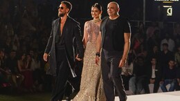 Manushi Chhillar And Tiger Shroff Exude Royalty And Elegance As They Walk For Tarun Tahiliani