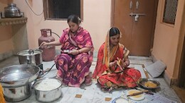 होली के बाद हर साल रोग मुक्ति के लिए मनाया जाता है ये खास त्योहार, बनाए जाते हैं तरह-तरह के पकवान