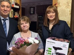 Putin's Party Gifts Meat Grinder To Mother Of Soldier Killed In Ukraine War, Sparks Row