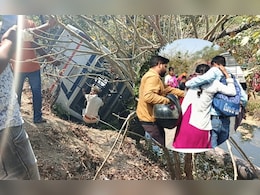 Rajasthan News: उदयपुर में बड़ा हादसा, सलूंबर हाईवे पर नदी में गिरी बस, कई लोगों के घायल होने की ख़बर 