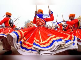 Rajasthan: वल्लभनगर में 11 बंदूकों की सलामी के साथ शुरू हुआ रंग तेरस महोत्सव, 458 सालों से चली आ रही है परम्परा 