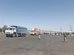 परिवहन विभाग ने दिया 100 करोड़ रेवेन्यू हासिल करने का लक्ष्य, टोल प्लाजा पर अधिकारियों ने शुरू की वाहनों पर कार्रवाई परिवहन विभाग ने दिया 100 करोड़ रेवेन्यू हासिल करने का लक्ष्य, टोल प्लाजा पर अधिकारियों ने शुरू की वाहनों पर कार्रवाई