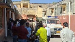 Rajasthan: जिस बीमार बच्चे का इलाज कराने ले जा रहे थे दंपति, उसकी ट्रक के टक्कर में मौत; माता-पिता भी गंभीर घायल