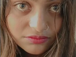 Monalisa की खुशियों को लगी किसकी नजर, महाकुंभ वाली वायरल गर्ल के आंखों से टप-टप बहे आंसू Monalisa की खुशियों को लगी किसकी नजर, महाकुंभ वाली वायरल गर्ल के आंखों से टप-टप बहे आंसू