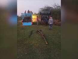 श्मशान घाट में अंतिम संस्कार की हो गई थी तैयारी, शव लेने अस्पताल पहुंचे तो मिला जिंदा  श्मशान घाट में अंतिम संस्कार की हो गई थी तैयारी, शव लेने अस्पताल पहुंचे तो मिला जिंदा