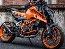 2025 KTM 390 Duke Updated With Cruise Control, New Colour