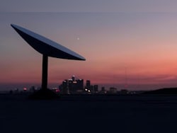 Musk Issues Apology After Starlink Satellite Faces Hours-Long Global Outage