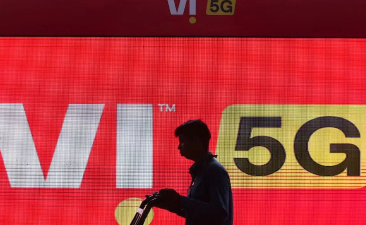 Centre To Convert Vodafone Idea Spectrum Dues Worth Rs 36,950 Crore Into Equity