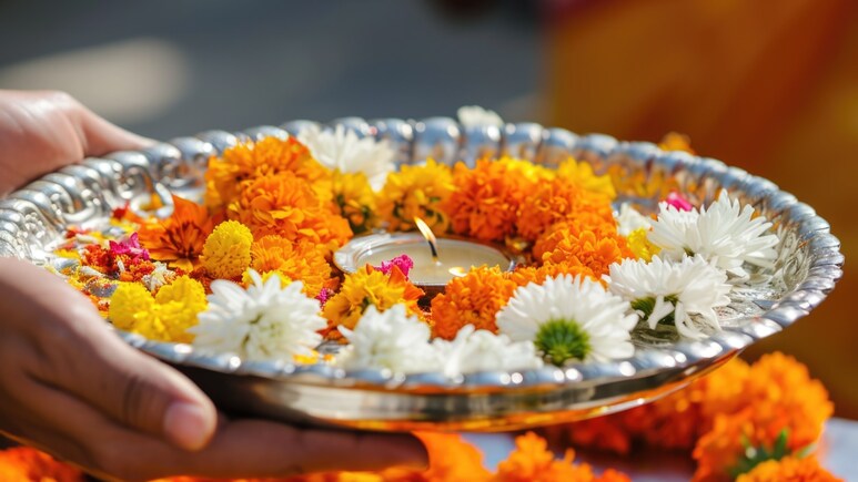 यहां जानिए मई महीने में पड़ने वाली मोहिनी एकादशी से लेकर वट सावित्री व्रत और त्योहारों की पूरी लिस्ट