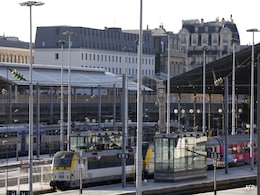 World War II Bomb Found On Train Tracks In Paris, Traffic Halted World War II Bomb Found On Train Tracks In Paris, Traffic Halted