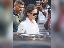 Alia Bhatt-Ranbir Kapoor, Jaya Bachchan And Others Pay Last Respects To Ayan Mukerji's Father Deb Mukherjee