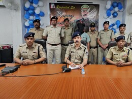 Money Fraud: प्रॉपर्टी में इन्वेस्टमेंट और पैसा दुगना करने वाला आरोपी गिरफ्तार, लोगों को लगा चुका है 2 करोड़ रुपये का चूना Money Fraud: प्रॉपर्टी में इन्वेस्टमेंट और पैसा दुगना करने वाला आरोपी गिरफ्तार, लोगों को लगा चुका है 2 करोड़ रुपये का चूना