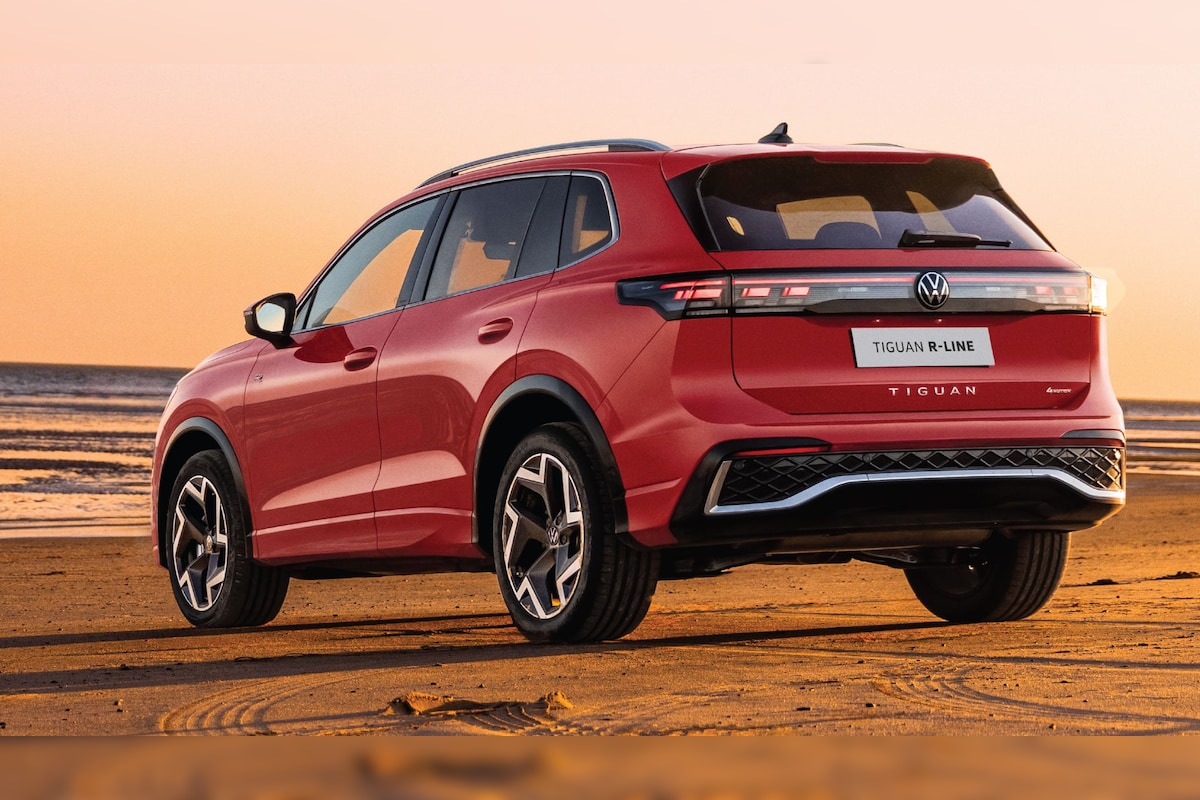The Volkswagen Tiguan R Line is fed by a 2.0L inline four-cylinder turbo petrol engine The Volkswagen Tiguan R Line is fed by a 2.0L inline four-cylinder turbo petrol engine