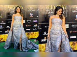 Kareena Kapoor Makes A Statement Entry On The IIFA 2025 Red Carpet In A Beautiful Blue Gown Kareena Kapoor Makes A Statement Entry On The IIFA 2025 Red Carpet In A Beautiful Blue Gown