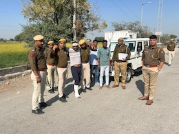 Rajasthan: टोल प्लाजा पर तोड़फोड़ और मारपीट के आरोपियों को पुलिस ने धर दबोचा, फोन बंद कर खेतों में छुप गए थे बदमाश Rajasthan: टोल प्लाजा पर तोड़फोड़ और मारपीट के आरोपियों को पुलिस ने धर दबोचा, फोन बंद कर खेतों में छुप गए थे बदमाश