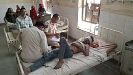 सरकारी भूमि पर कब्जे को लेकर आपस में भिड़े लोग, जमकर चले लाठी-डंडे, 9 घायल