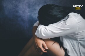 Crime News: सावत्र पित्याकडून अत्याचार, पीडित मुलीने गुप्तांगावरच केला वार