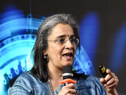 बॉम्बे हाई कोर्ट से पूर्व SEBI चीफ माधबी पुरी बुच को राहत, FIR दर्ज करने पर रोक लगाई