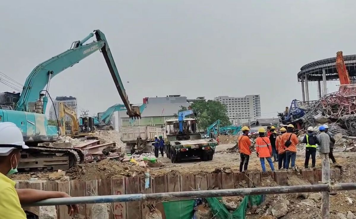 Exclusive: "Most Victims Probably Dead" - Bangkok Police On Building Collapse