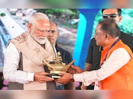 सीएम साय ने पीएम मोदी को भेंट किया बिलासा देवी केवट का मोमेंटो, जानें क्यों है ये अहम