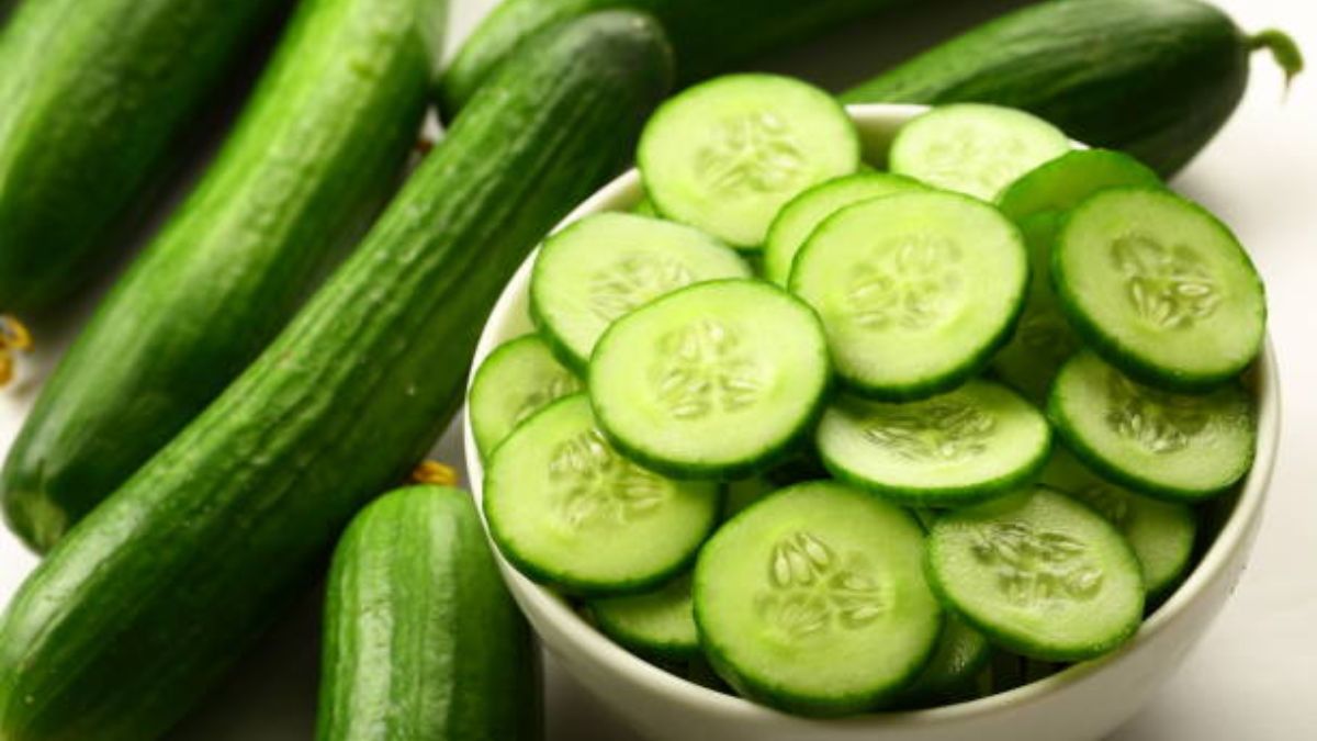 Cucumber Benefits: आइए जानते हैं क्या है खीरा खाने का सही तरीका- Cucumber Benefits: आइए जानते हैं क्या है खीरा खाने का सही तरीका-