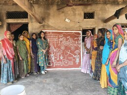 राजस्थान में 'मांडणा कला' बचाने के लिए प्रशासन ने चलाई अनूठी मुहिम, महिलाओं को आत्मनिर्भर बनाने की नई कहानी