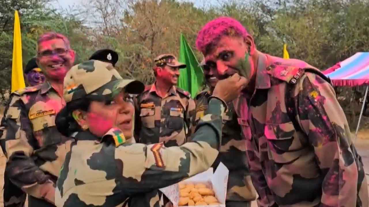 BSF Security Personnel Celebrate Holi At Indo-Pak Border In Jaisalmer