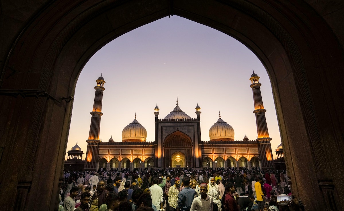 Ramadan 2026 In India: Start Date, Moon Sighting, And Eid-ul-Fitr Details Revealed