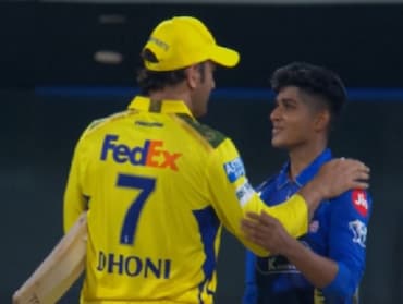 Vijay Hazare 2025-26: बल्लेबाजों के बवाल के बीच विग्नेश पुथुर ने रचा इतिहास, कारनामा करने वाले दुनिया के पहले खिलाड़ी