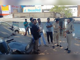 छतरपुर में कब्जे को लेकर दिनदहाड़े फायरिंग, तलवार और पिस्टल के साथ दिखे बदमाश