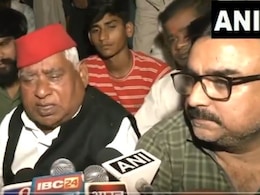 अयोध्या में SDM के स्टेनो की मौत पर सियासत, धरने पर बैठे SP सांसद अवधेश प्रसाद अयोध्या में SDM के स्टेनो की मौत पर सियासत, धरने पर बैठे SP सांसद अवधेश प्रसाद
