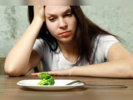 एक्सपर्ट्स ने कहा युवाओं के लिए हेल्दी ईटिंग है जरूरी, बताया पेट और मानसिक स्वास्थ्य में संबंध  एक्सपर्ट्स ने कहा युवाओं के लिए हेल्दी ईटिंग है जरूरी, बताया पेट और मानसिक स्वास्थ्य में संबंध