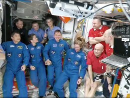 सुनीता विलियम्स को लाने नई टीम अंतरिक्ष स्टेशन पहुंची, क्रू-10 से  जुड़ा क्रू-9 का हिस्सा, जानें हर अपडेट सुनीता विलियम्स को लाने नई टीम अंतरिक्ष स्टेशन पहुंची, क्रू-10 से  जुड़ा क्रू-9 का हिस्सा, जानें हर अपडेट