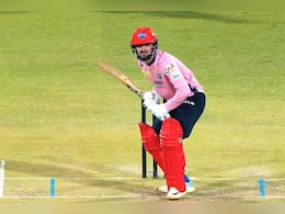 'अरे दीवानों मुझे पहचानो', युवा स्टार का विस्फोट, छक्के चौकों की बरसात करते हुए प्रैक्टिस मैच में जड़ा शतक, VIDEO