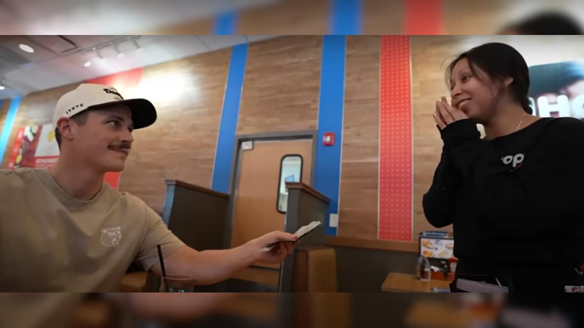 Watch: YouTuber's Tipping 'Prank' On Restaurant Staff Goes Viral, Internet Approves