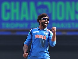 '<i>Aap Dono Baatein Karo</i>...': Ravindra Jadeja Delivers Mid-Over 'Googly' To Rohit Sharma, KL Rahul '<i>Aap Dono Baatein Karo</i>...': Ravindra Jadeja Delivers Mid-Over 'Googly' To Rohit Sharma, KL Rahul
