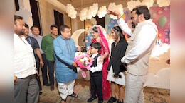 Rajasthan: हनुमान बेनीवाल के बेटे को पर&zwj;िवहन मंत्री न&zwj;ित&zwj;िन गडकरी की सलाह, बोले- बेटा बड़े होकर नेता मत बनना &nbsp;