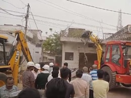 Bulldozer Action: अब सतना में गरजा बुलडोजर, 20 से ज्यादा मकानों और दुकानों को किया गया जमींदोज Bulldozer Action: अब सतना में गरजा बुलडोजर, 20 से ज्यादा मकानों और दुकानों को किया गया जमींदोज