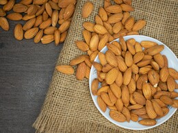 खाली पेट बादाम को छीलकर खाना चाहिए या छिलके के साथ? जानें कैसे मिलेंगे सबसे ज्यादा फायदे