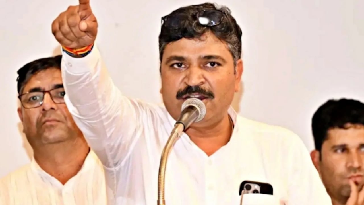 'वोट नहीं दिया तो थानों के चक्कर लगाने पड़ेंगे' राजस्थान निकाय चुनाव के बीच जूली का भाजपा पर आरोप