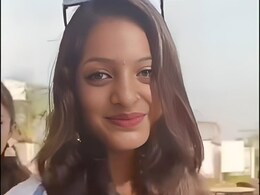 मोनालिसा ने धीरे-धीरे सीख ही लिया डांस, एक्टिंग में करनी होगी थोड़ी और मेहनत, नए वीडियो में साफ दिखी कमियां मोनालिसा ने धीरे-धीरे सीख ही लिया डांस, एक्टिंग में करनी होगी थोड़ी और मेहनत, नए वीडियो में साफ दिखी कमियां
