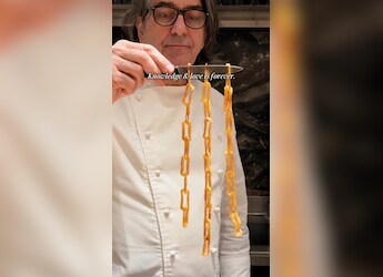 Watch: French Chef Crafts Intricate 'Chains' Using Potatoes, Internet Applauds Watch: French Chef Crafts Intricate 'Chains' Using Potatoes, Internet Applauds