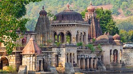 Nagpur Travel Guide: Where To Go, Eat, Stay, And Shop In India's Orange Capital
