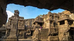 Chhatrapati Sambhajinagar : औरंगजेब कबर वादाचा पर्यटनाला फटका, व्यावसायिकांचं लाखो रुपयांचं नुकसान; आकडेवारी आली समोर