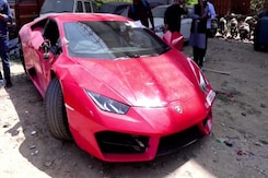 2 Injured After Lamborghini Hits Pedestrians In Noida, Driver Arrested 2 Injured After Lamborghini Hits Pedestrians In Noida, Driver Arrested