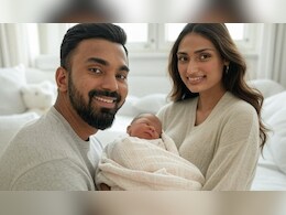 KL Rahul First Baby: क्रिकेटर केएल राहुल और अथिया शेट्टी के घर आई नन्ही परी, बिटिया की पहली तस्वीर आई सामने KL Rahul First Baby: क्रिकेटर केएल राहुल और अथिया शेट्टी के घर आई नन्ही परी, बिटिया की पहली तस्वीर आई सामने
